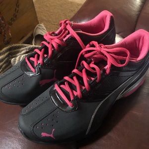 Brand New Puma Sneakers new without box